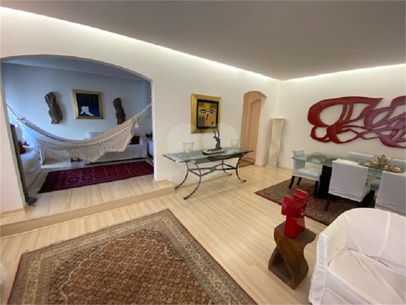 Apartamento à venda com 3 quartos, sendo 1 suíte, em Itaim Bibi, São Paulo, SP
