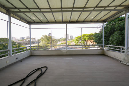 Casa à venda com 3 suítes no condomínio Modigliani, São Paulo - SP