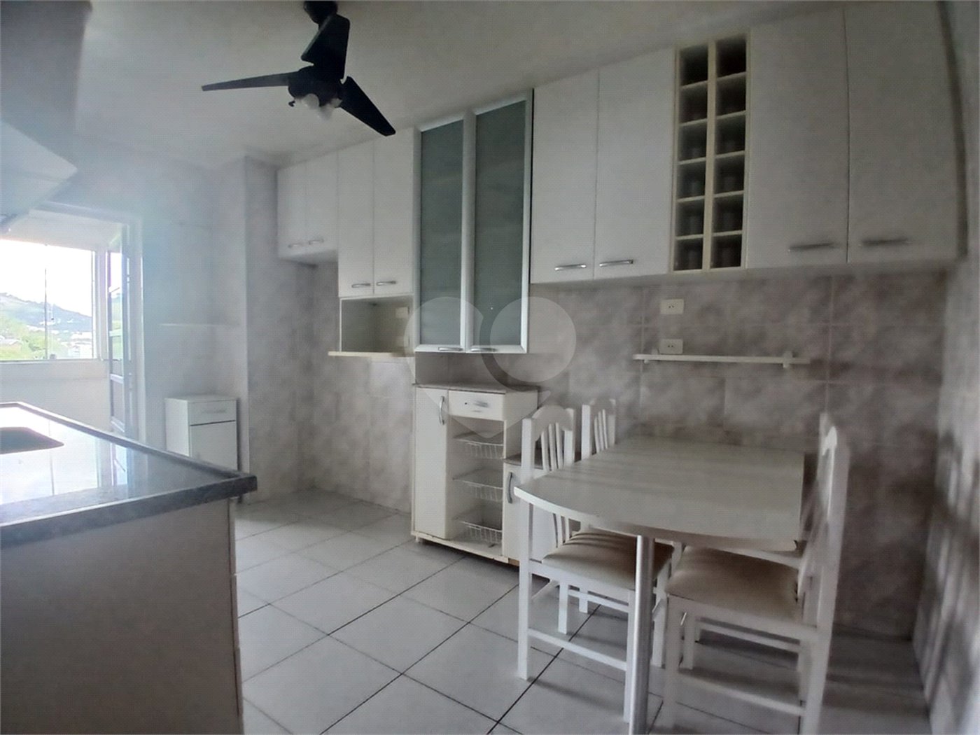 Apartamento à venda ou para alugar com 3 quartos, sendo 1 suíte,  em Jardim Flórida, São Roque, SP