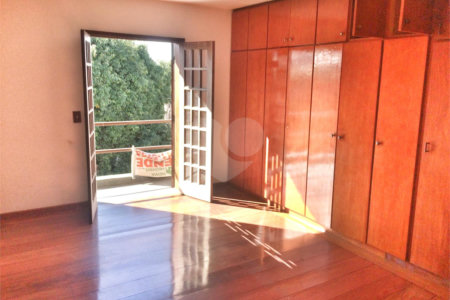 Casa à venda com 4 quartos, sendo 1 suíte, em Jardim Brasília (zona Leste), São Paulo, SP