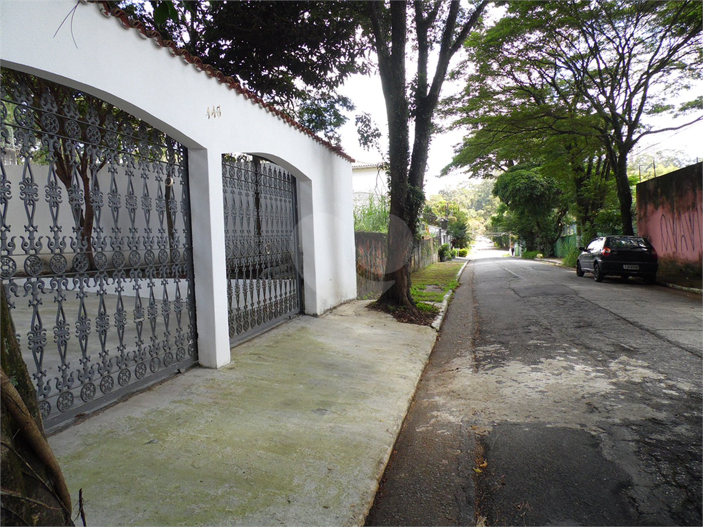 Casa à venda com 5 quartos, sendo 3 suítes, em Vila São Francisco, São Paulo, SP