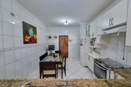 Casa à venda com 3 suítes em Jardim Ermida II, Jundiaí, SP