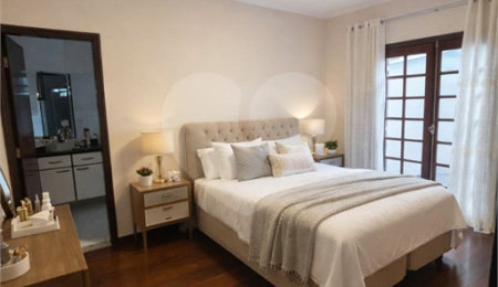 Casa à venda com 4 quartos, sendo 1 suíte,  em City Bussocaba, Osasco, SP