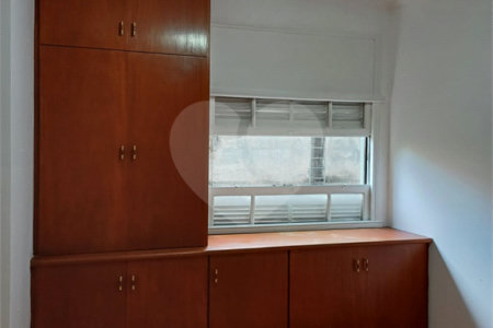 Apartamento à venda com 2 quartos em Cerqueira César, São Paulo, SP