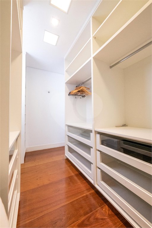 Apartamento à venda com 3 quartos, sendo 1 suíte, em Paraíso, São Paulo, SP