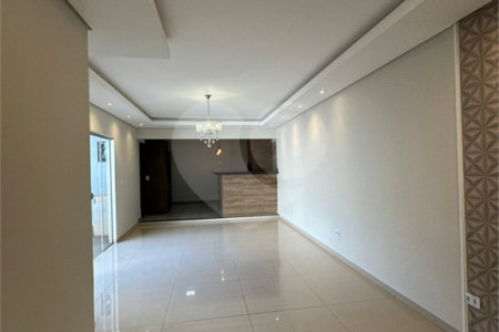 Casa à venda com 3 quartos, sendo 1 suíte,  em Jardim Estoril, Ponta Porã, MS