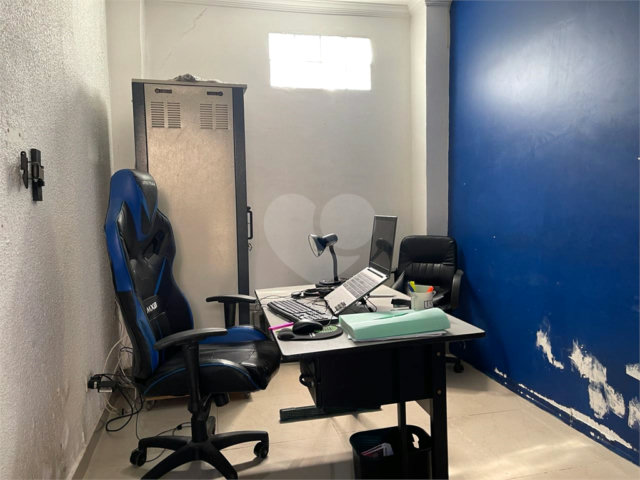 Sobrado à venda com 4 quartos, sendo 2 suítes,  em Jardim Marajoara, São Paulo, SP
