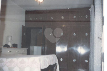 Sobrado à venda com 3 quartos, sendo 1 suíte,  em Chora Menino, São Paulo, SP