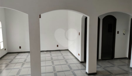 Sobrado à venda com 4 quartos, sendo 1 suíte,  em Vila Nova Mazzei, São Paulo, SP