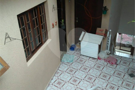 Sobrado à venda com 2 quartos em Jardim São José, Poá, SP