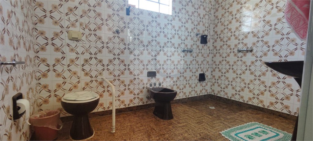 Casa à venda com 4 quartos, sendo 1 suíte, em Jardim do Estádio, Itu, SP