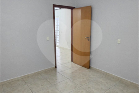 Casa Locação e Venda Condomínio Portal de Itaici 04 Dormitórios 02 suítes