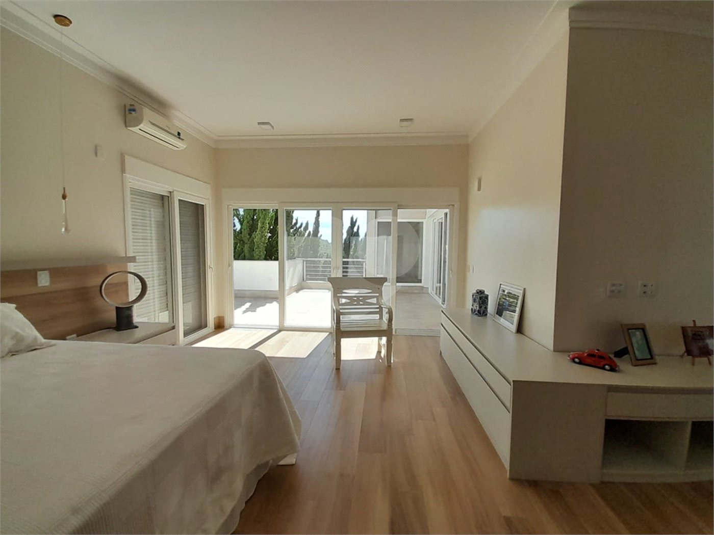 Casa à Venda no Condomínio Damha III – Elegância e Conforto para sua Família