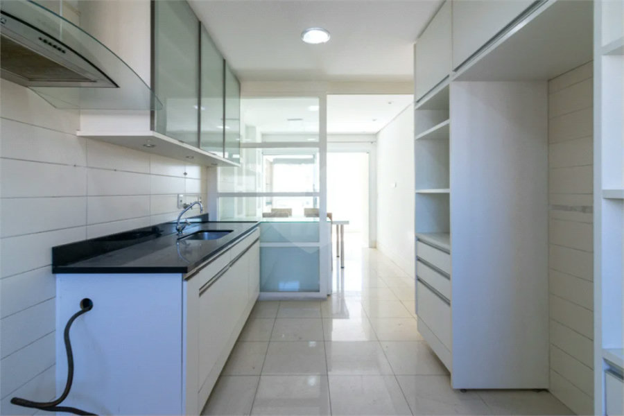 Vila Andrade / Jardim Sul - 4 dormitórios | 2 suítes | 3 vagas | depósito