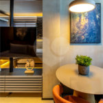 Apartamento de 33m2 com 1 dorm, 1 banheiro. Estuda permuta.