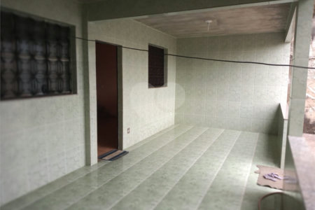Casa à venda com 3 quartos em Campo Grande, Rio de Janeiro, RJ