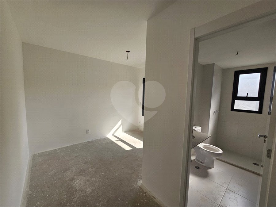 Apartamento à venda com 3 quartos, sendo 1 suíte, em Alto da Boa Vista, São Paulo, SP