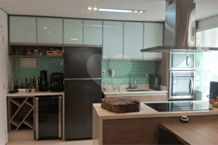 Apartamento à venda com 3 quartos, sendo 1 suíte, em Água Branca, São Paulo, SP