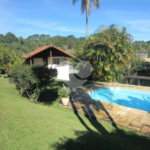 Casa à venda com 3 suítes no condomínio Associação Reserva das Hortênsias, Mairiporã - SP