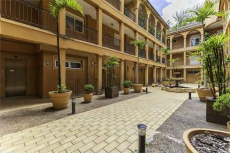 Duplex para alugar com 4 quartos, sendo 3 suítes,  em Alto de Pinheiros, São Paulo, SP