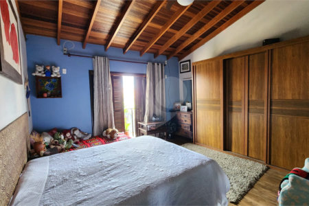 Sobrado à venda com 4 quartos, sendo 1 suíte, em Vila Romão, Salto, SP