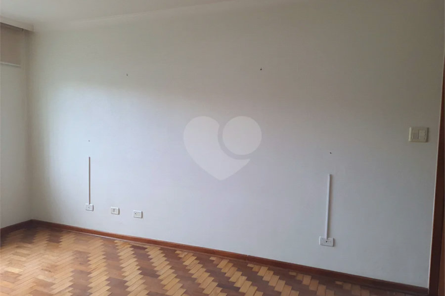 Sobrado à venda com 3 quartos, sendo 1 suíte, em Butantã, São Paulo, SP