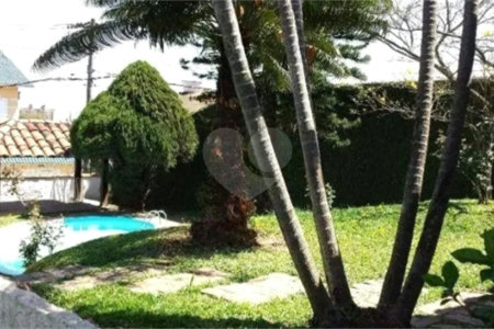Sobrado à venda com 4 quartos, sendo 1 suíte,  em Vila Rosália, Guarulhos, SP