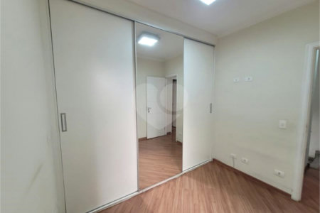 Casa à venda com 3 quartos, sendo 1 suíte,  no condomínio Maximus I, São Paulo - SP
