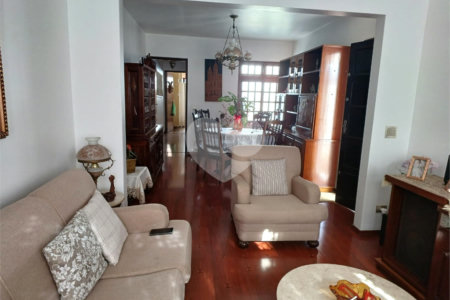 Sobrado à venda com 4 quartos em Jardim São Paulo(zona Norte), São Paulo, SP
