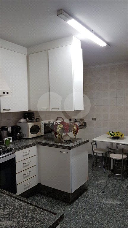 Sobrado à venda com 3 suítes em Vila Gumercindo, São Paulo, SP