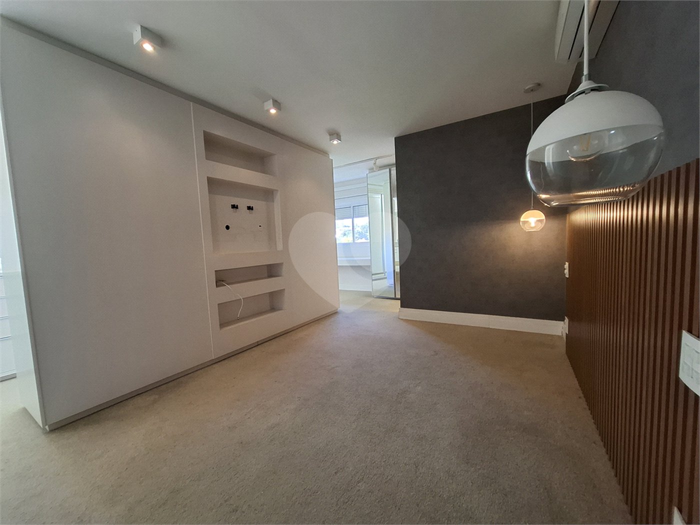 Apartamento à venda com 3 suítes em Vila Ipojuca, São Paulo, SP