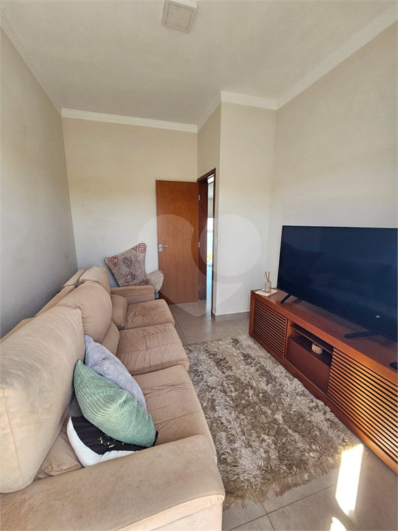 Casa à venda com 3 quartos, sendo 1 suíte, no condomínio Parque Real, Indaiatuba - SP