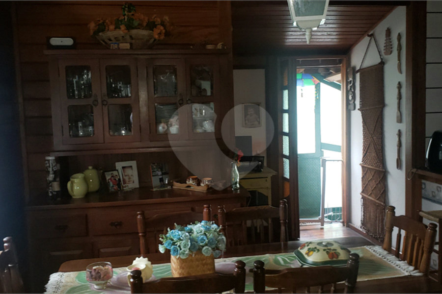 Casa à venda com 4 quartos, sendo 1 suíte, em Serra da Cantareira, Mairiporã, SP