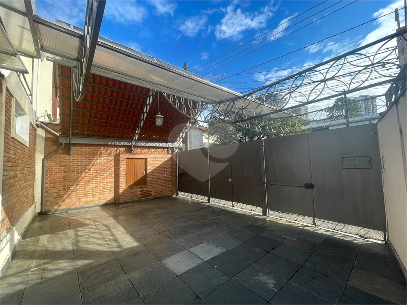Sobrado à venda com 3 quartos, sendo 2 suítes, em Alto da Boa Vista, São Paulo, SP