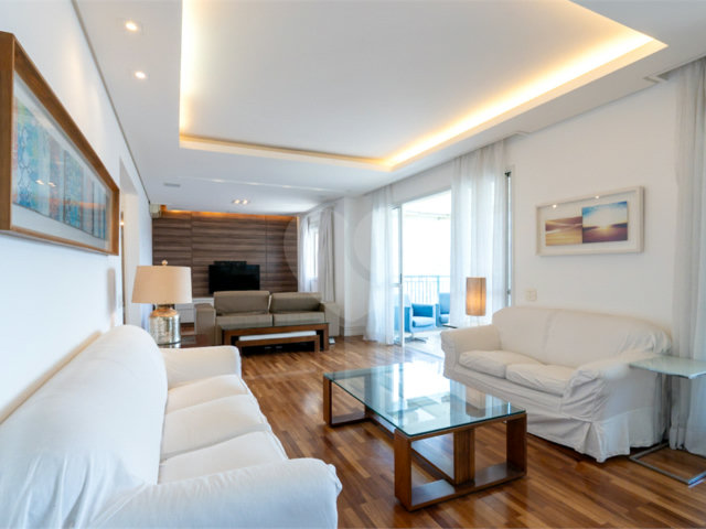 Apartamento à venda com 3 suítes em Brooklin, São Paulo, SP