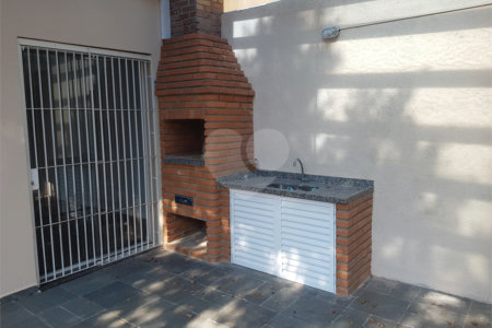 Sobrado à venda com 4 quartos, sendo 1 suíte, em Chácara Monte Alegre, São Paulo, SP