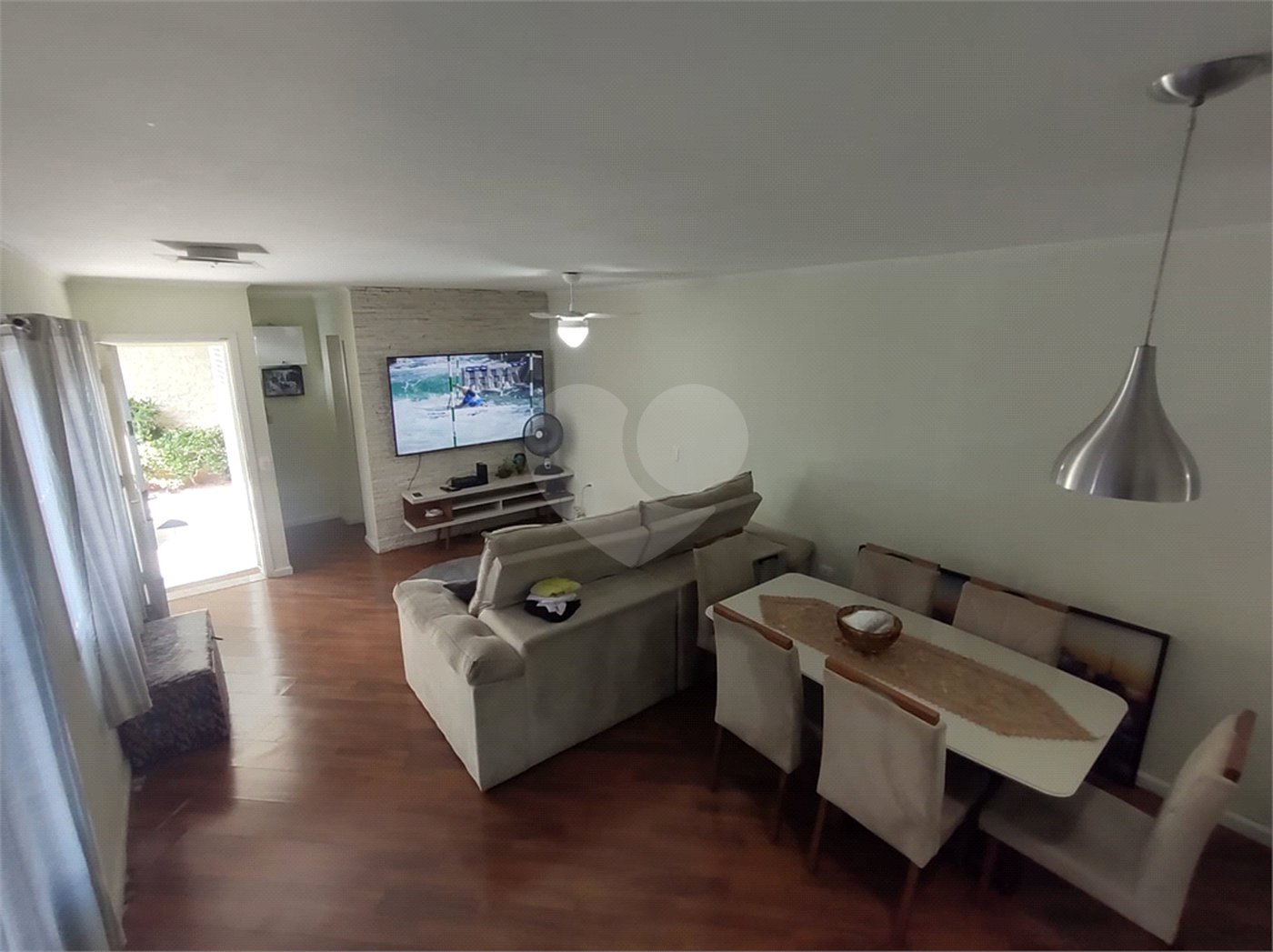 Casa à venda com 3 quartos, sendo 2 suítes, em Jardim Mangalot, São Paulo, SP