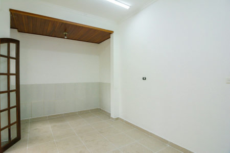 Sobrado à venda 187m² com 5 quartos, sendo 2 suítes, em Conjunto Residencial Butantã próximo à USP