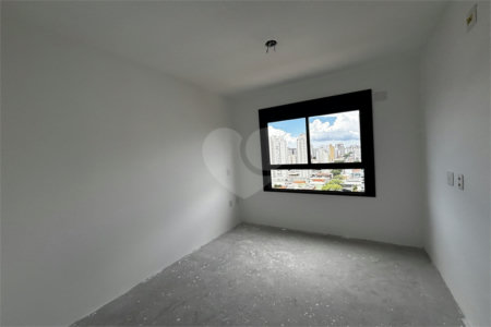Apartamento à venda com 3 suítes em Vila Romana, São Paulo, SP