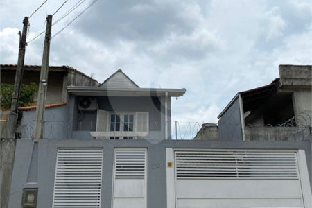 Casa à venda com 3 quartos, sendo 1 suíte, em Jardim Márcia, Suzano, SP