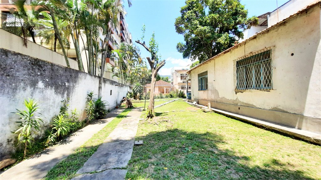 Terreno à venda com 1 suíte em Freguesia (jacarepaguá), Rio de Janeiro, RJ