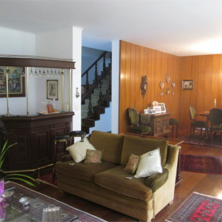 Casa à venda com 4 quartos, sendo 2 suítes,  em Jardim Guedala, São Paulo, SP