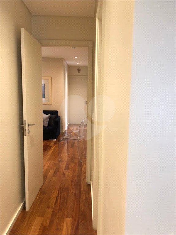 Apartamento à venda com 4 quartos, sendo 3 suítes, em Alto da Boa Vista, São Paulo, SP