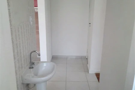 Sobrado à venda com 3 quartos em Vila Universitária, São Paulo, SP