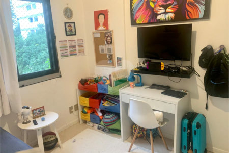 Apartamento à venda com 2 quartos, sendo 1 suíte,  em Real Parque, São Paulo, SP