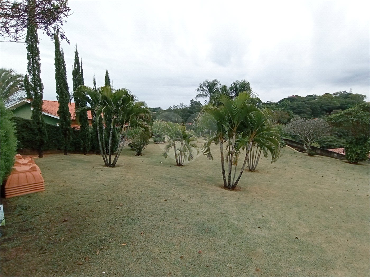 Casa à venda com 4 suítes no condomínio Estância Marambaia, Vinhedo - SP