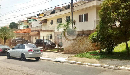 Sobrado à venda com 8 quartos, sendo 5 suítes, em Jardim França, São Paulo, SP