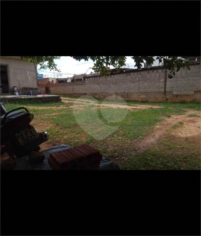 Casa Térrea à venda com 2 quartos em Traviú, Jundiaí, SP