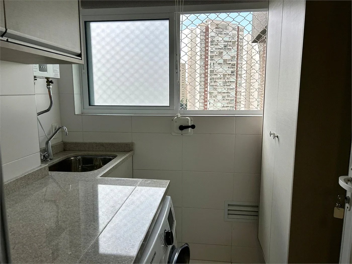 Apartamento à venda com 3 quartos, sendo 1 suíte, em Jardim Caboré, São Paulo, SP