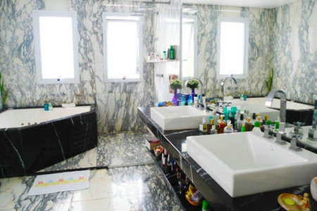 Casa à venda com 4 suítes no condomínio Vila Alba, São Paulo - SP